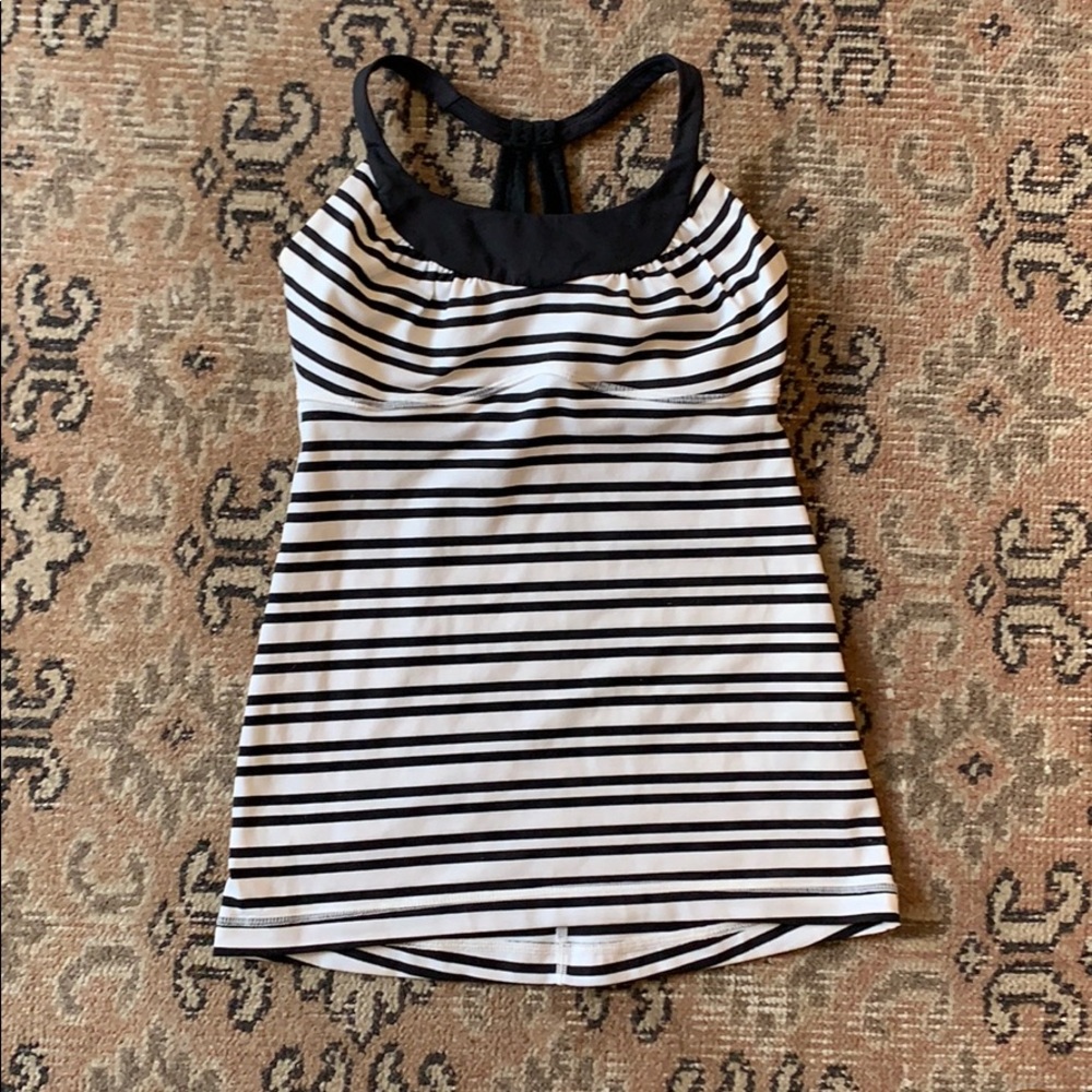 Lululemon tank with built in support
